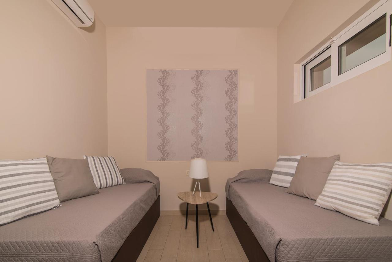 Hotel Petros Tsilivi  Extérieur photo