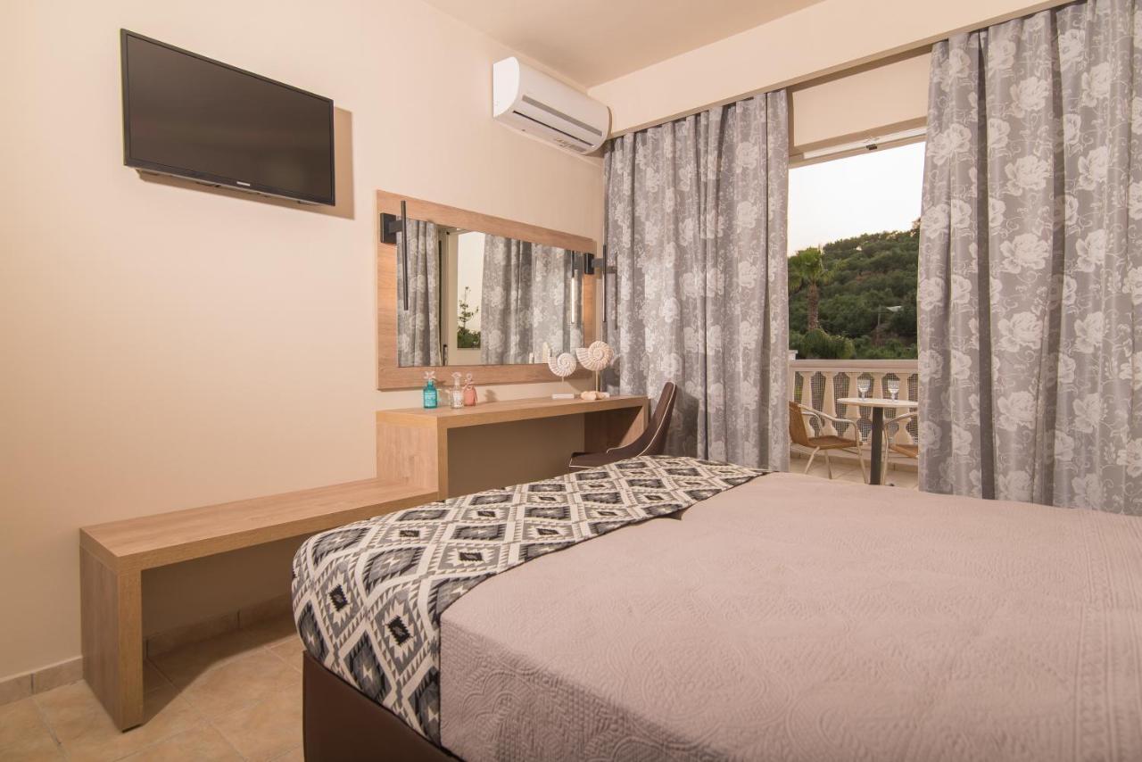Hotel Petros Tsilivi  Extérieur photo