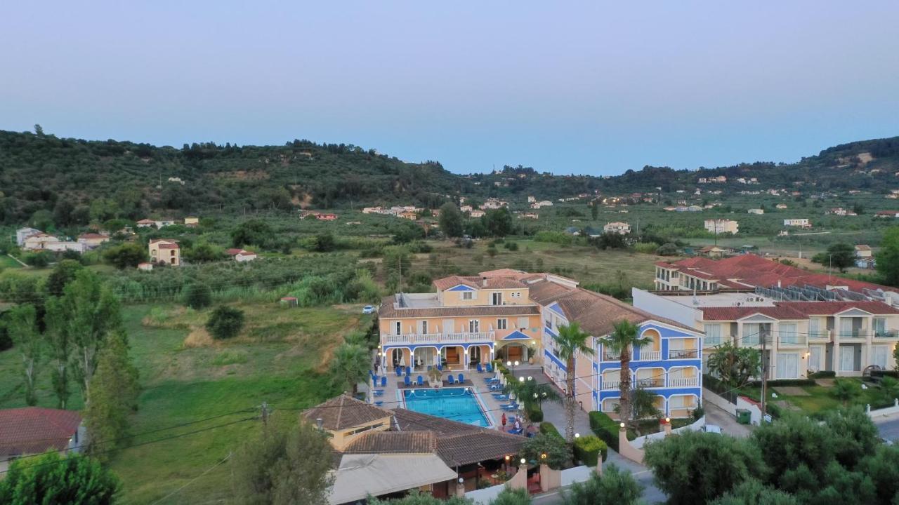 Hotel Petros Tsilivi  Extérieur photo