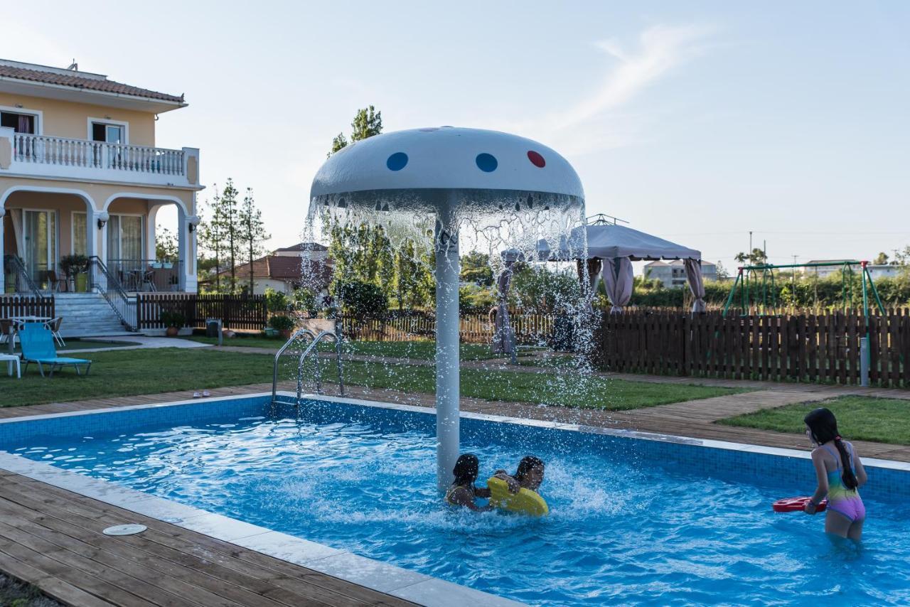 Hotel Petros Tsilivi  Extérieur photo